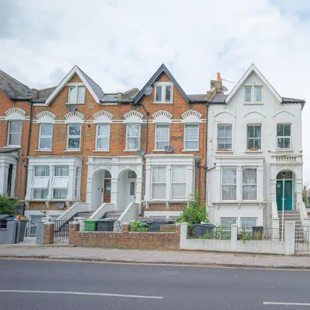 Rent this 1 bed apartment on 39 Endymion Road in London, N4 1EQ