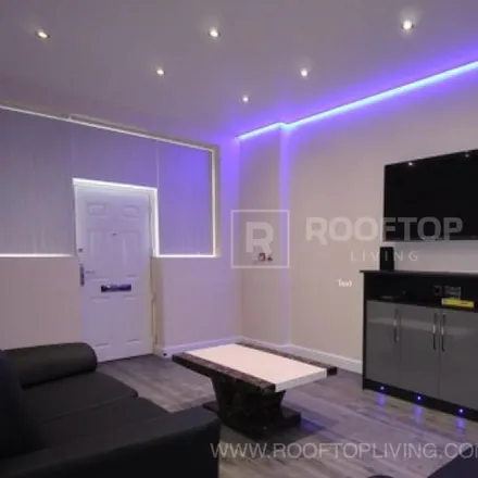 Rent this 4 bed house on Regent Park Avenue in Leeds, LS6 2AU