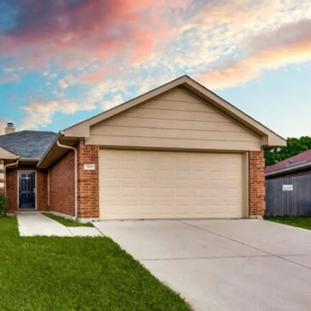 Buy this 4 bed house on 3332 Royal Crest Drive in Fort Worth, TX 76140
