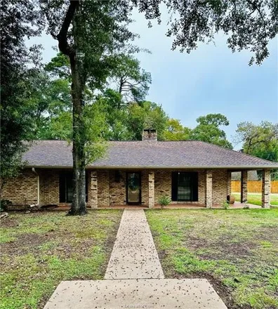 Buy this 3 bed house on 2298 Maple Street in Huntsville, TX 77320