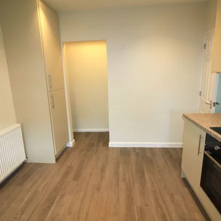 Image 4 - 28 Olton Boulevard East, Fox Hollies, B27 7NG, United Kingdom - Apartment for rent