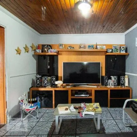 Rent this 3 bed house on Rua Paraguaçú in Jardim D'Abril, Osasco - SP