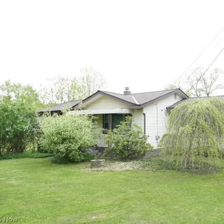 Buy this 3 bed house on 8661 Ravenna Rd in Chardon, Ohio