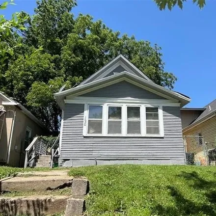 Buy this 3 bed house on 1618 Topping Avenue in Kansas City, MO 64126