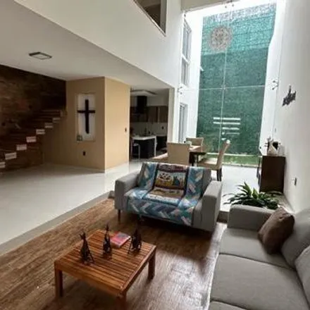 Rent this 3 bed house on Boulevard Mineral de la Joya in La Foresta, 37358 León