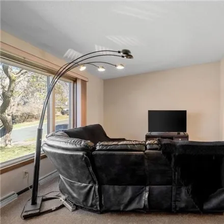 Image 7 - 1098 Polk Place, Columbia Heights, MN 55421, USA - House for sale