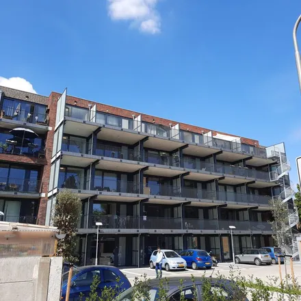 Rent this 1 bed apartment on Spoorlaan 6-32 in 5017 JS Tilburg, Netherlands