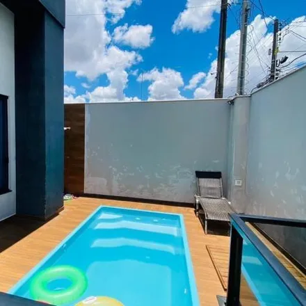 Buy this 4 bed house on Rua Ubiratã in Ideal, Londrina - PR