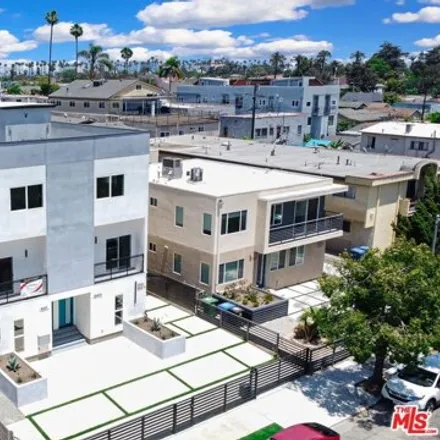 Image 1 - 4571 Saturn Street, Los Angeles, CA 90019, USA - Apartment for rent