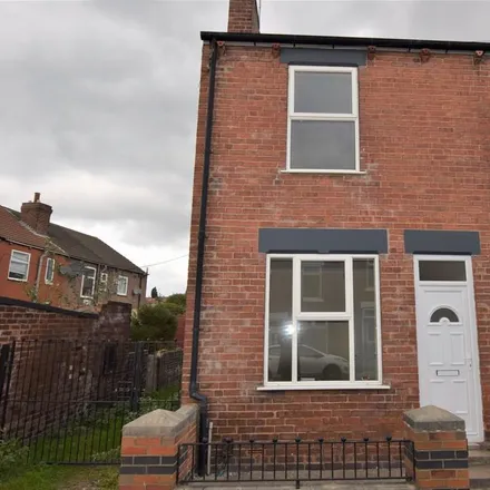 Rent this 2 bed townhouse on York Street in Mexborough, S64 9NP