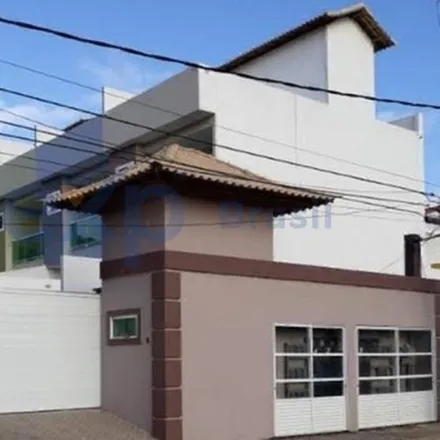 Rent this 3 bed house on Alameda da Lagoa in Macaé - RJ, 27930