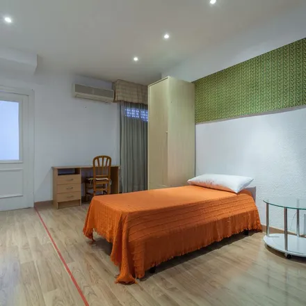 Image 6 - Calle Alhamar, 33, 18005 Granada, Spain - Apartment for rent