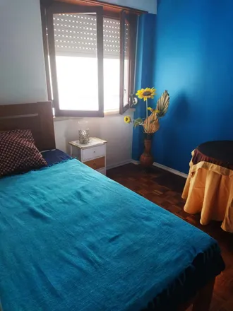 Rent this 3 bed room on Rua Cidade da Beira Lote 93 in 1800-129 Lisbon, Portugal