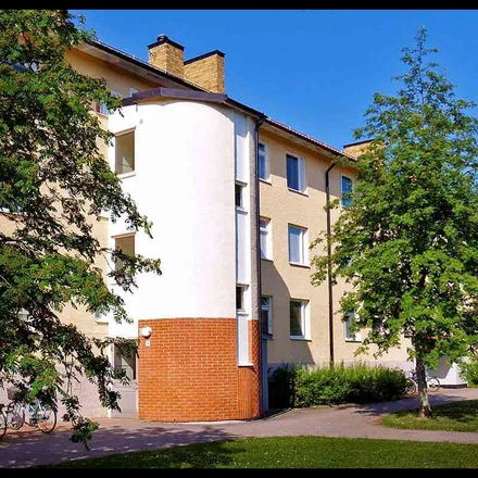 Rent this 3 bed apartment on Åbylundsgatan 19 in 582 36 Linköping, Sweden