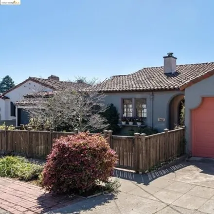 Buy this 3 bed house on 762 Hilldale Avenue in Berkeley, CA 94708