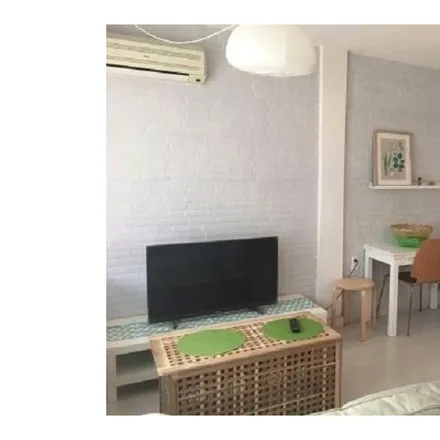 Rent this 1 bed apartment on Carrer de les Illes Canàries in 30, 46023 Valencia