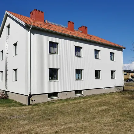 Rent this 2 bed apartment on Tallbo in Långgatan 51, 464 33 Mellerud