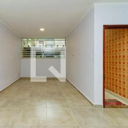 Rent this 4 bed house on Rua Professor Henrique Neves Lefevre in Campo Belo, São Paulo - SP