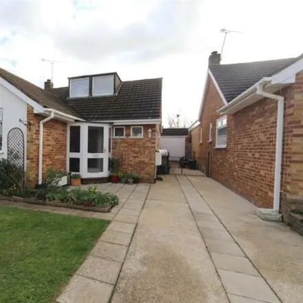 Buy this 3 bed house on Arnolds Avenue in Hutton, CM13 1EU