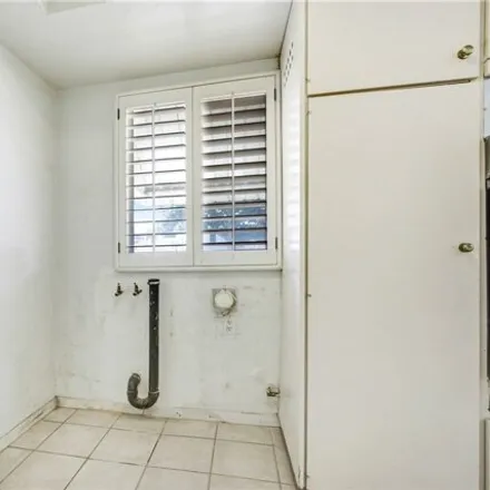 Image 9 - 1600 South Centinela Avenue, Los Angeles, CA 90025, USA - House for sale