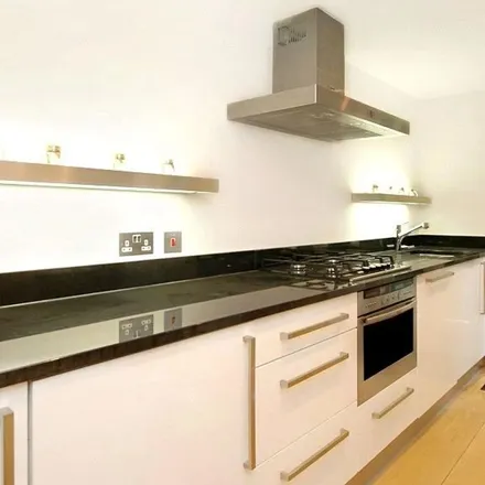 Image 1 - 27 Clarendon Gardens, London, W9 1BH, United Kingdom - Apartment for rent