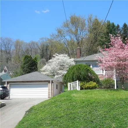 Image 1 - 887 North Liberty Street, Mahoningtown, New Castle, PA 16102, USA - House for sale