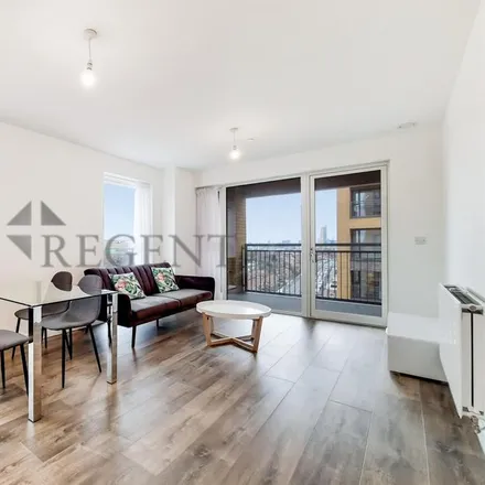 Rent this 2 bed apartment on Western Avenue in London, W3 7AJ
