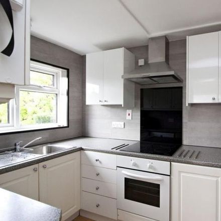Rent this 6 bed house on Grove Footpath in London KT5 8AT, United Kingdom