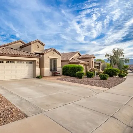 Image 3 - 2917 West Glenhaven Drive, Phoenix, AZ 85045, USA - House for sale