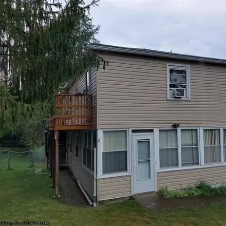 Buy this 3 bed house on 959 5th Street in Fairmont, WV 26554