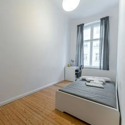 Rent this 1 bed room on Immanuelkirchstraße 16 in 10405 Berlin, Germany