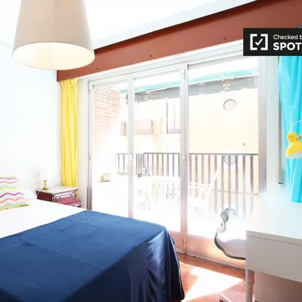 Rent this 5 bed room on Madrid in Calle de Eduardo Benot, 2