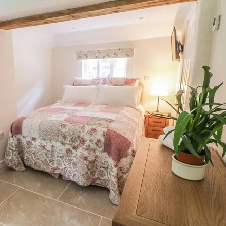 Rent this 3 bed duplex on Melchbourne and Yielden in MK44 1BQ, United Kingdom