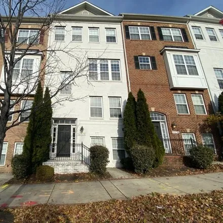 Rent this 3 bed house on 4025 Columbia Pike in Arlington, VA 22204
