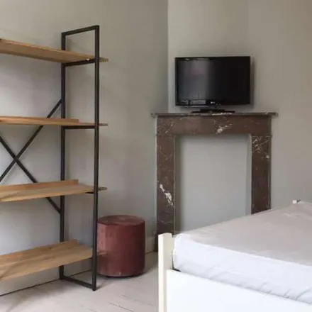Rent this 1 bed apartment on Rue de Linthout - Linthoutstraat 41 in 1030 Schaerbeek - Schaarbeek, Belgium