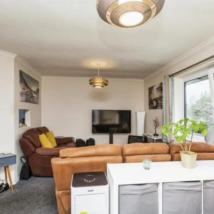 Image 6 - Camelot Court, Arthur Road, Rusper, RH11 0PB, United Kingdom - Apartment for sale