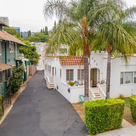 Buy this studio townhouse on 8985 Keith Avenue in West Hollywood, CA 90069