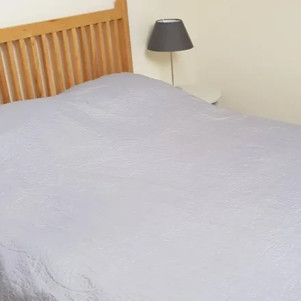 Rent this 1 bed apartment on Kirklees in HD3 3HU, United Kingdom