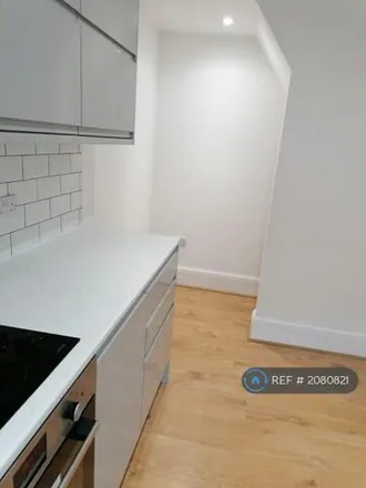 Image 3 - Orchard Road, Sheffield, S6 3TS, United Kingdom - Townhouse for rent