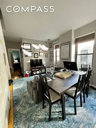 Image 5 - 305 East 95th Street, New York, NY 10128, USA - House for rent