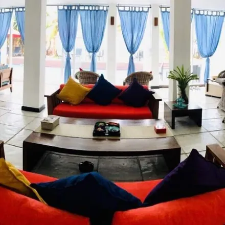 Rent this 5 bed house on Kamburugamuwa in Colombo—Matara Road, Thotamuna