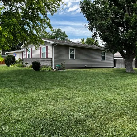 Image 2 - 2711 Jefferson Street, Great Bend, KS 67530, USA - House for sale