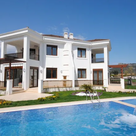 Rent this 4 bed apartment on 126 Sokak in 07229 Kemer, Turkey