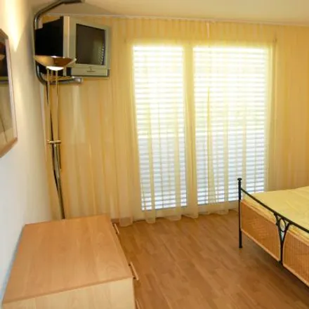Rent this studio apartment on Friesstrasse 8 in 8050 Zurich, Switzerland