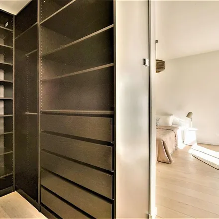 Rent this 7 bed apartment on Tweede Jan van der Heijdenstraat 66-1L in 1074 XW Amsterdam, Netherlands