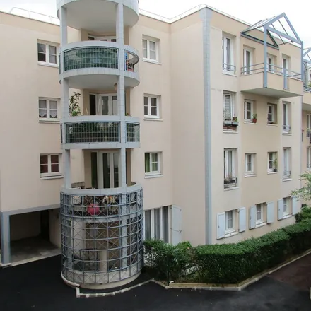Rent this 1 bed apartment on 8 Rue de la Charronnerie in 93200 Saint-Denis, France