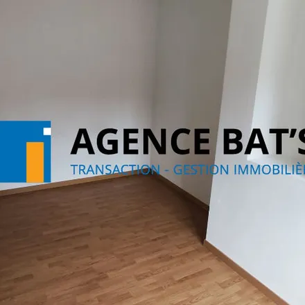 Rent this 2 bed apartment on 3 Place de l'Hôtel de Ville in 42000 Saint-Étienne, France