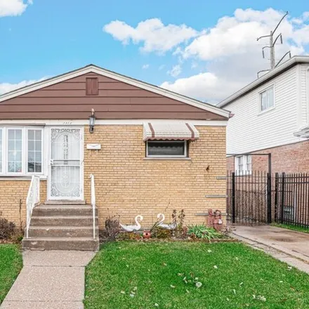 Buy this 3 bed house on 3908 West 75th Place in Chicago, IL 60652