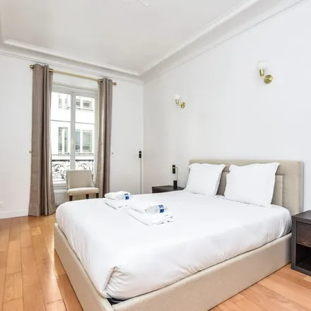 Image 9 - 13 Rue Vernier, 75017 Paris, France - Apartment for rent