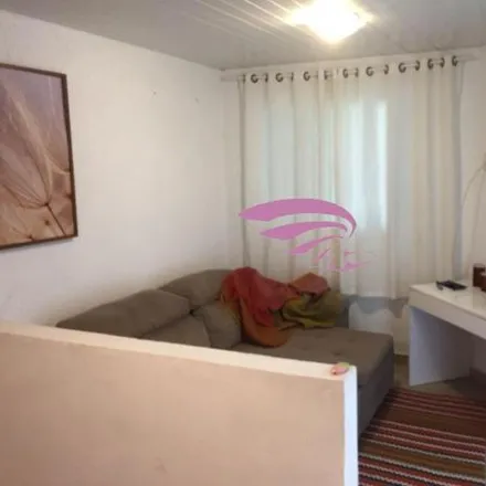 Buy this 2 bed house on Rua Jovenilson Americo de Oliveira 548 in Tatuquara, Curitiba - PR